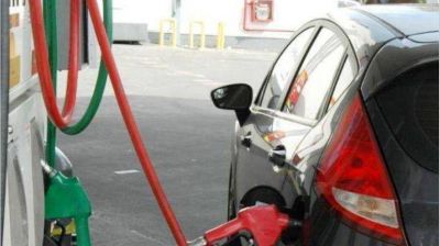 El petr�leo local sale 15% menos pero todav�a no tiene impacto en naftas