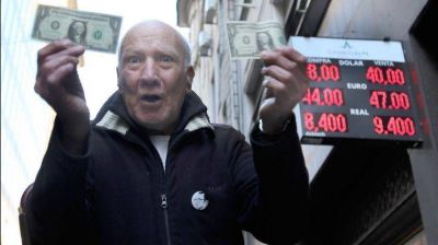 Habr� m�s d�lares en la calle en 2019 pero no garantiza un valor planchado
