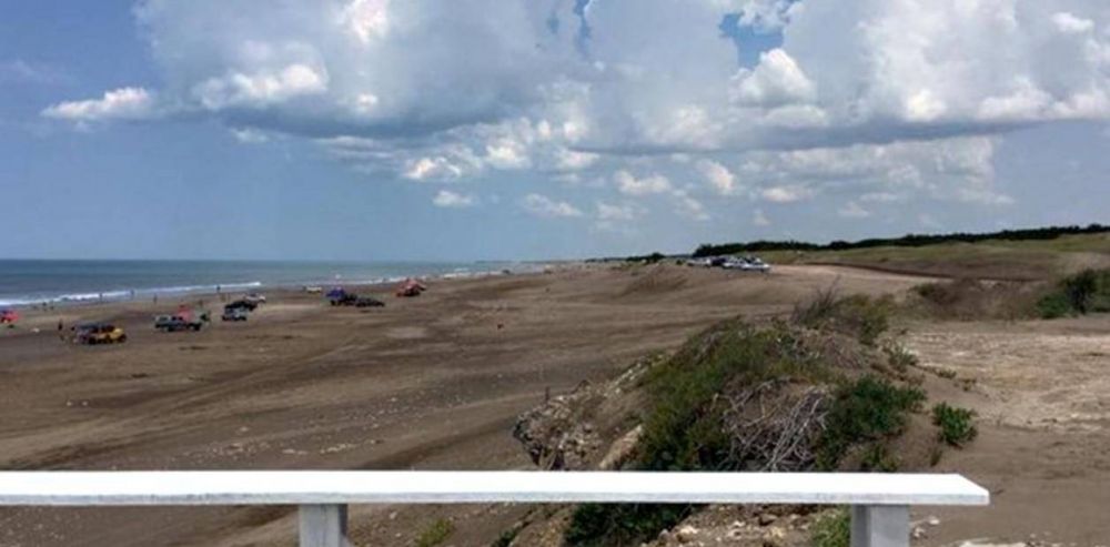 Una camioneta 4x4 atropell� en una playa de Necochea a un nene de 2 a�os y lo mat�