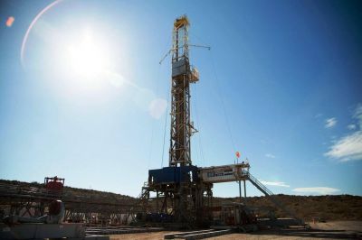YPF entrega 100% de concesiones para explotaci�n en Neuqu�n y R�o Negro