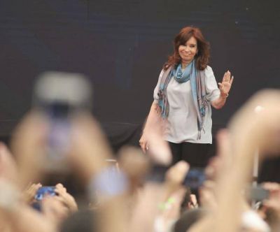 Cristina candidata: dudas personales, reuniones a toda hora y un 