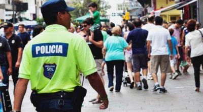Con 13 mil polic�as y la tecnolog�a como vedette de la temporada, Vidal lanza el Operativo Sol 2018/19
