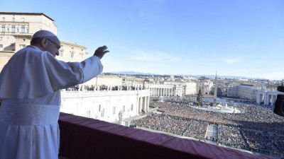Urbi et Orbi. El Papa: �Navidad es fraternidad entre personas de toda naci�n y cultura�