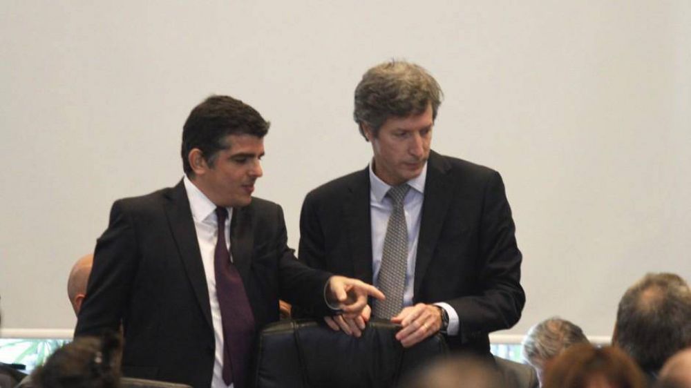 La deuda externa creci� USD 37.400 millones y los intereses se dispararon un 63%