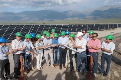 Se inauguró el Parque Solar de Saujil
