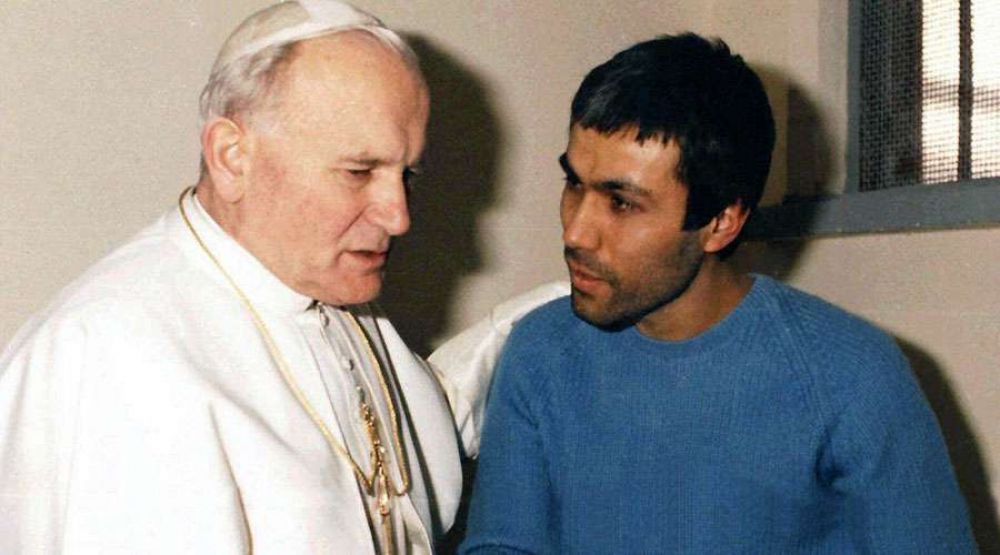 Hace 35 aos San Juan Pablo II perdon a quien trat de matarlo