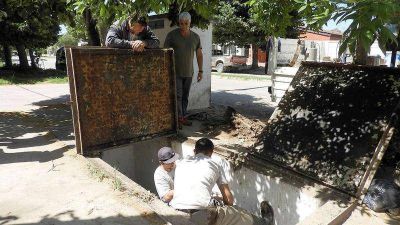 Arduos trabajos de Obras Sanitarias para mejorar el servicio de agua en toda la ciudad 