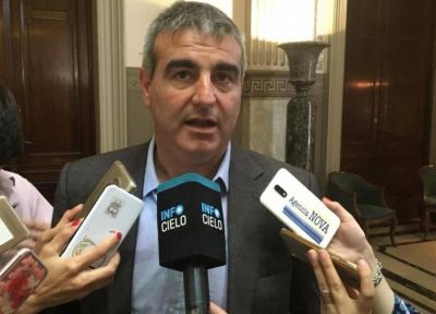 Francisco Dura�ona, intendente de San Antonio de Areco, pone primera rumbo a la Gobernaci�n bonaerense