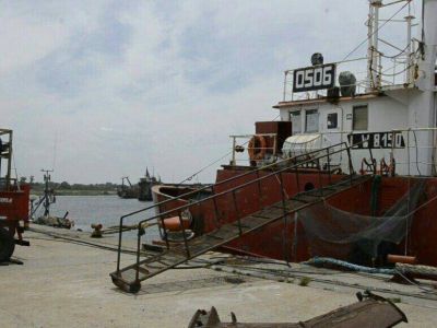 La estiba en Puerto Quequ�n, el primer eslab�n de una cadena que se reactiv� junto con la pesca