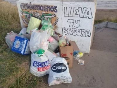 Vecinos del sur denuncian desidia en la recolecci�n de residuos sobre ruta 11