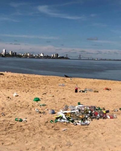 Malestar y reclamos vecinales por las pilas de basura dejadas en el �banco de arena�