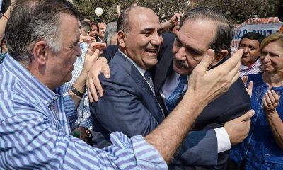 Manzur abre un comp�s de espera y CFK relativiza el apoyo a Alperovich