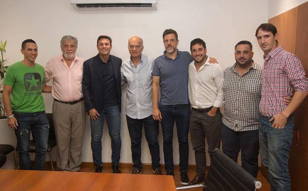 Grindetti y Zanetti firmaron un convenio para construir un polideportivo en Remedios de Escalada