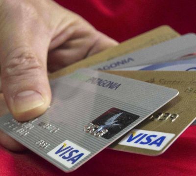 Las estaciones de servicio demandan a la tarjeta VISA para que baje las comisiones