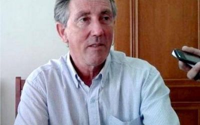 Pila: El Intendente Walker anunci� un bono de 5 mil pesos para los municipales