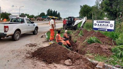 Concluy� la primera etapa del tendido de agua potable en el Acceso Sur