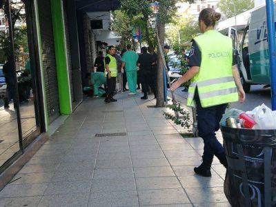 Asesinan a una mujer polic�a en plena calle