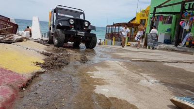 Tras derrames cloacales, inspeccionaron locales en la costa de Las Grutas
