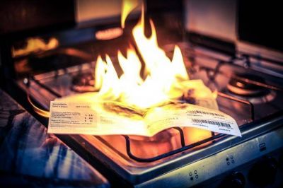 Argentina es el segundo pa�s de la regi�n que destina m�s porcentaje de salario para pagar las tarifas