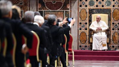El Papa: Populismo y violencia amenazan el mundo, urge nuevo di�logo