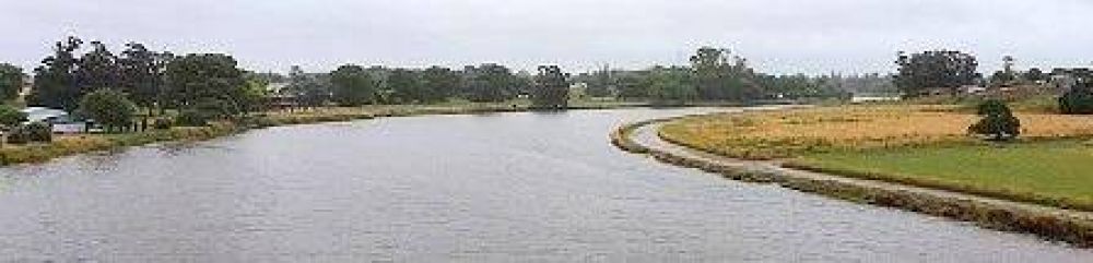 Arrib� la �tunelera� con que la Usina construir� la conexi�n subfluvial por debajo del r�o