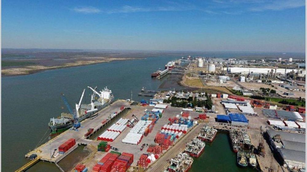 Por la baja en las importaciones de GNL, en 2018 se movilizaron un 17% menos de cargas en el puerto de Baha Blanca