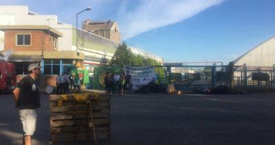 Aceiteros piden una audiencia a Sica y advierten que Cofco cierra su planta para presionar al Gobierno