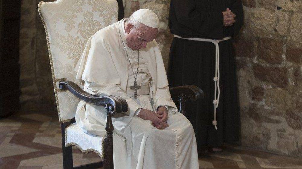 El tweet del Papa: Las lgrimas purifican el corazn y los afectos