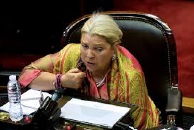Carri� se alinea con la Rosada y avisa a Vidal: 