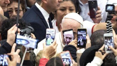 �Dios es padre, no patr�n o padrino. Y no olvida a sus hijos�