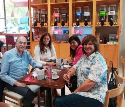 Con ex integrantes de Cambiemos, arman un frente opositor a intendente PRO