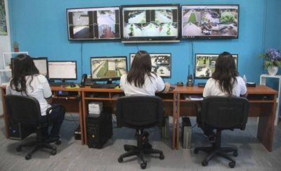 Inauguran en Lober�a el nuevo Centro Municipal de Monitoreo y Operaciones