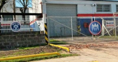 Cerr� la f�brica de neum�ticos Imperial Cord y se acelera la crisis industrial