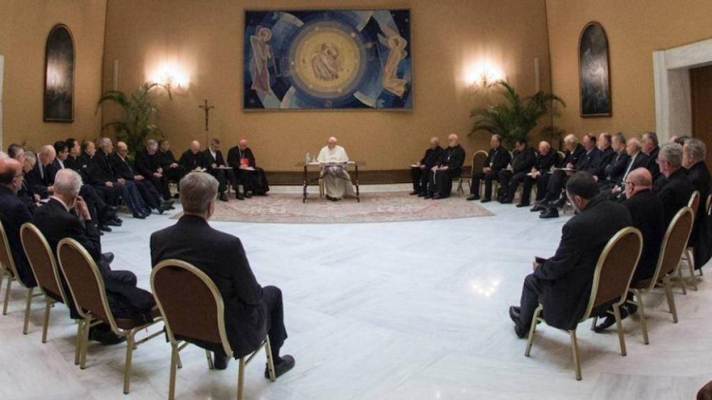 Abusos, obispos chilenos rinden cuentas al Papa