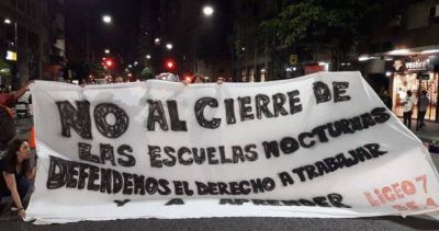 Los docentes se sumar�n al ruidazo del viernes para pedir que Larreta no cierre las escuelas nocturnas