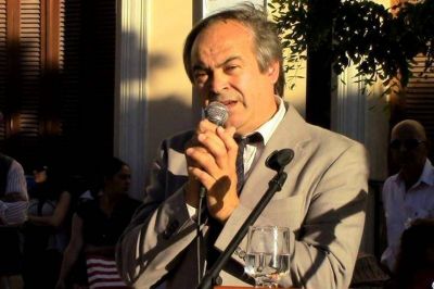 Desde Tapalqu�, el intendente se suma al rechazo al adelantamiento de elecciones