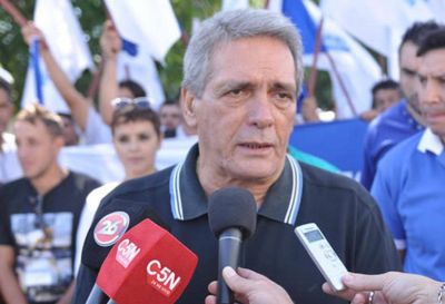 Acu�a cruz� a Moyano: �Hubiese convocado a un paro cuando estaba en la CGT�