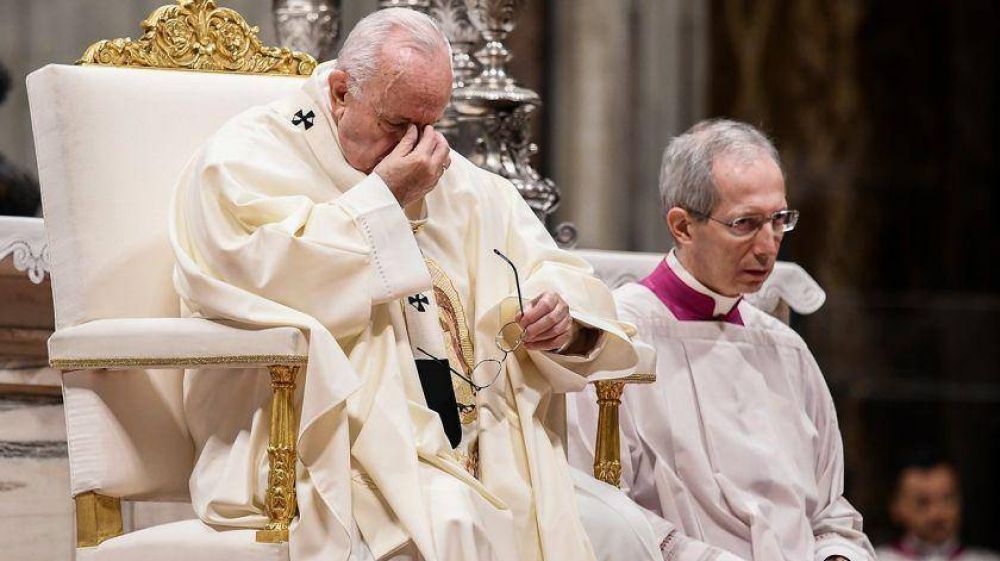 Un informe revela que el Papa conoca la conducta sexual 