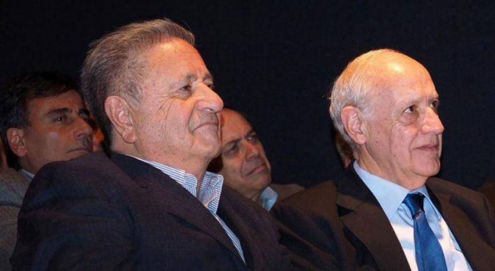 Duhalde le baja el precio a CFK e insiste con Lavagna