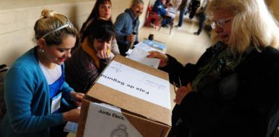 Mientras la Provincia dilata la decisi�n, Capital ya habla de que se �encamina� a la elecci�n unificada