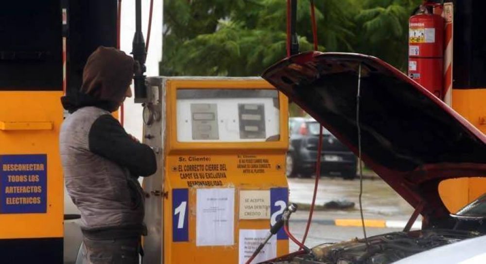 Era cliente pero denunci� a la Estaci�n de Servicio y la petrolera porque no lo anotaron como empleado