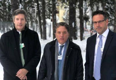 Dujovne: �Argentina lograr� el equilibrio fiscal en 2019�
