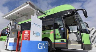 Expendedores pronostican que pronto se ver�n �mnibus y camiones cargando GNC en las Estaciones de Servicio
