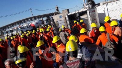Contin�a el conflicto de los trabajadores en L'Amal�