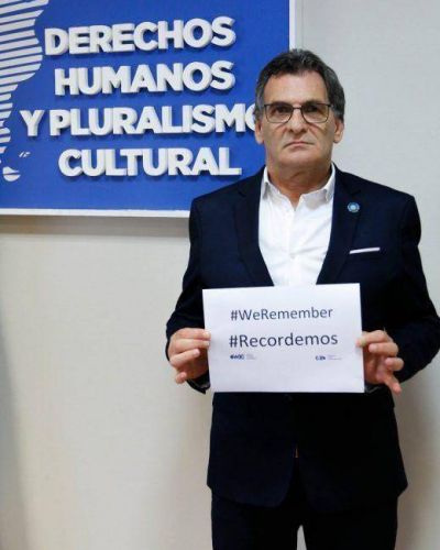 Claudio Avruj: �Negar la Sho� es una construcci�n imb�cil y de una mente enferma�