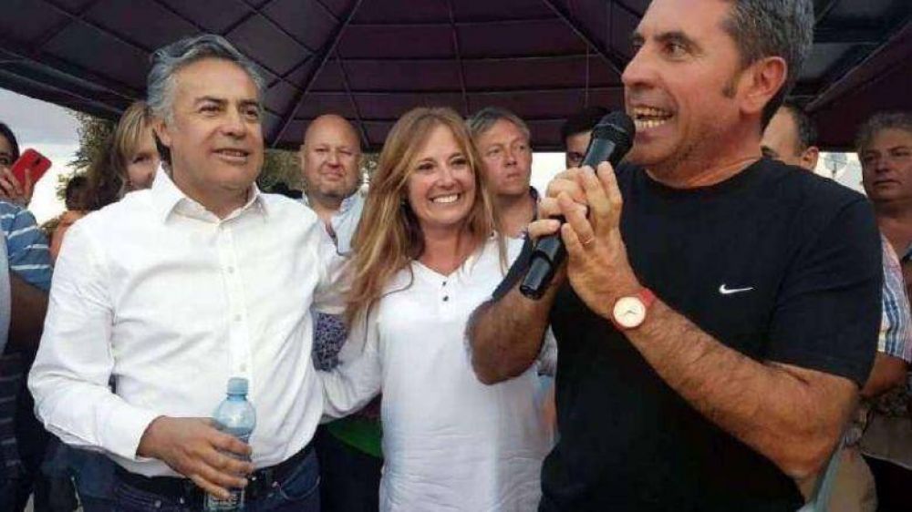 Desdoblamiento de las elecciones: Cornejo ya est en Mendoza y se reunir con Difonso
