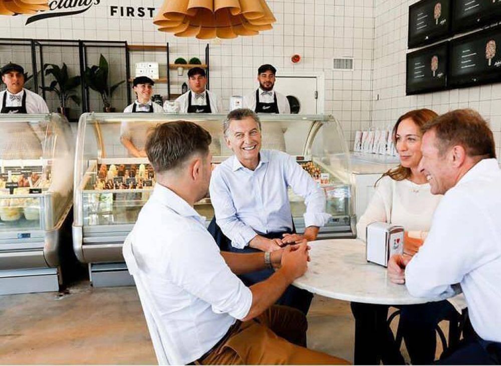 Macri y Vidal visitaron la helader�a Lucciano�s en Mar del Plata
