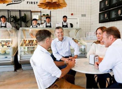 Macri y Vidal visitaron la helader�a Lucciano�s en Mar del Plata
