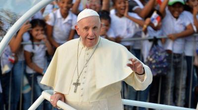 Francisco abri� la puerta a la educaci�n sexual, pero la cerr� al celibato en la iglesia