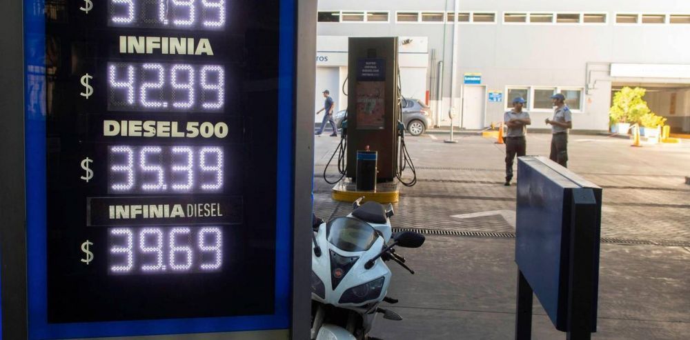 En diciembre la venta de nafta cay 7,1% y la de gasoil baj 6,9%